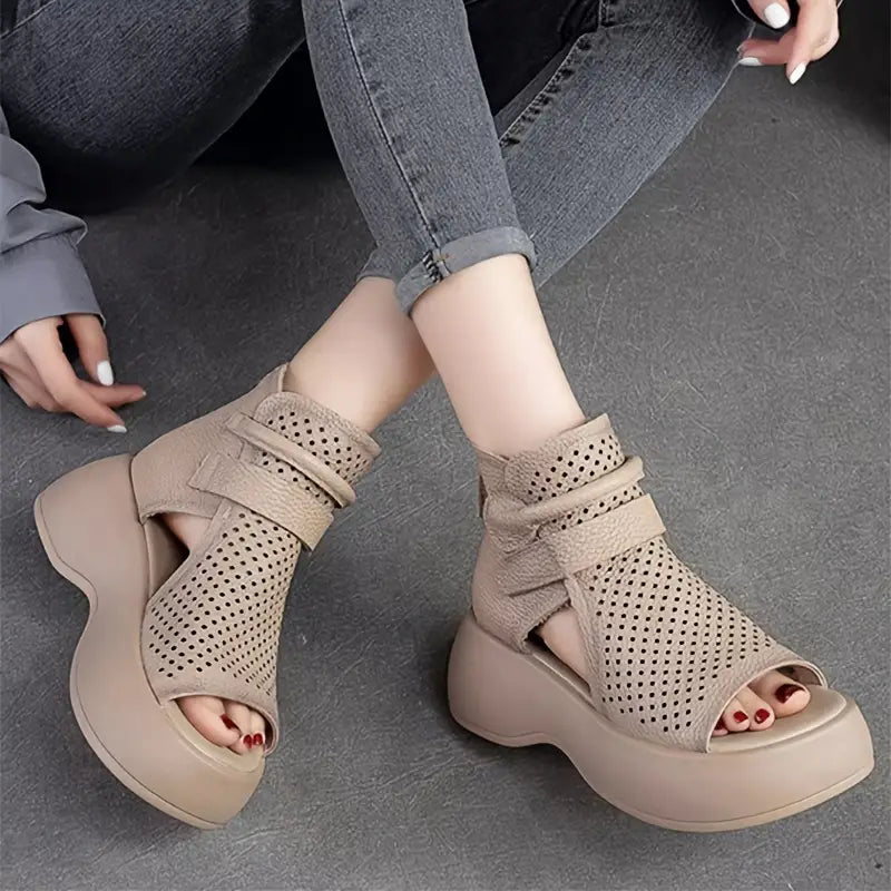 Elegant Women's Retro Hollow Platform Sandals, Breathable Open Toe Cut-out Soft Sole Wedge Shoes, Comfy Outdoor Back Zipper Sandals