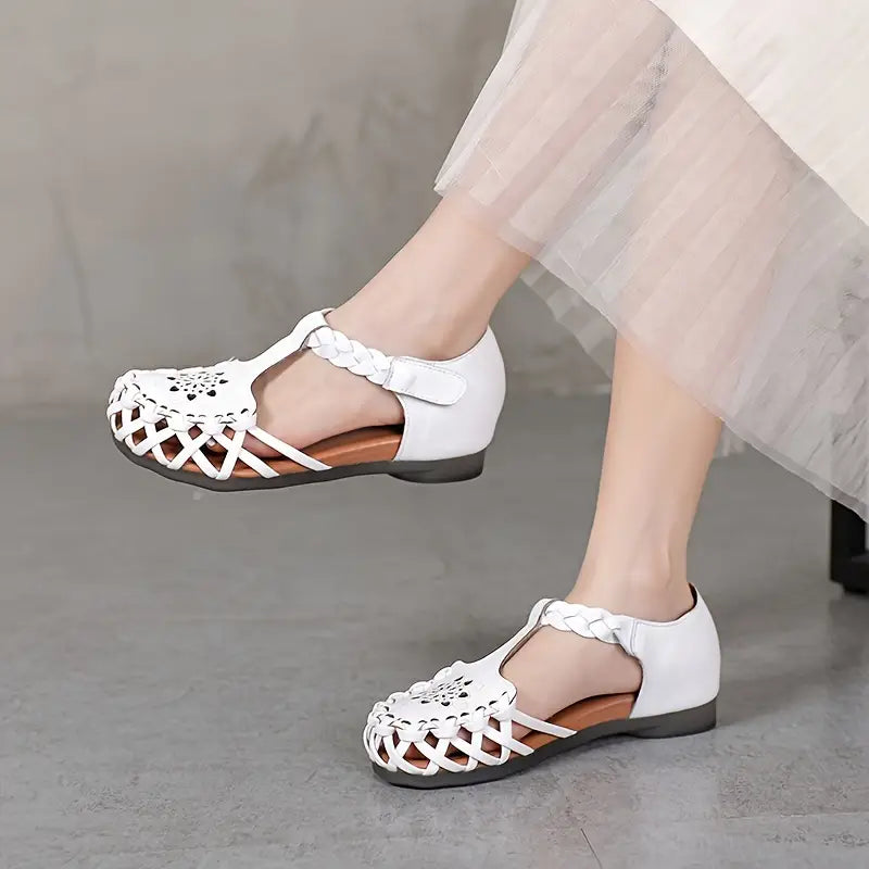 Elegant Women's New Genuine Cowhide Casual Korean Version Low Top Pointed Toe Buckle Flat Soft Bottom Soft Surface Forest Style Hand-woven Sandals