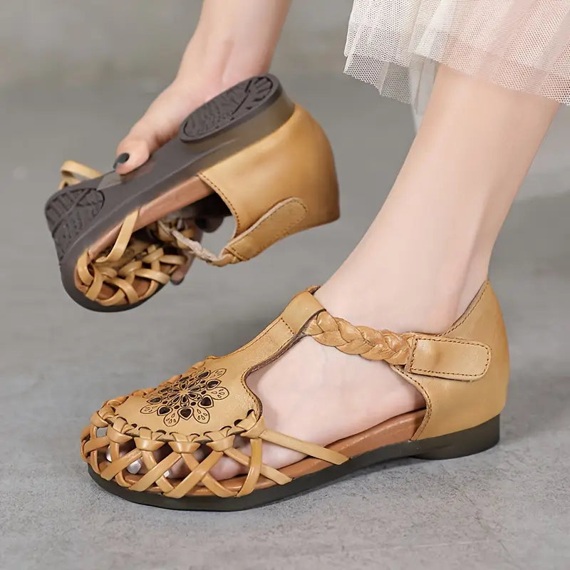 Elegant Women's New Genuine Cowhide Casual Korean Version Low Top Pointed Toe Buckle Flat Soft Bottom Soft Surface Forest Style Hand-woven Sandals