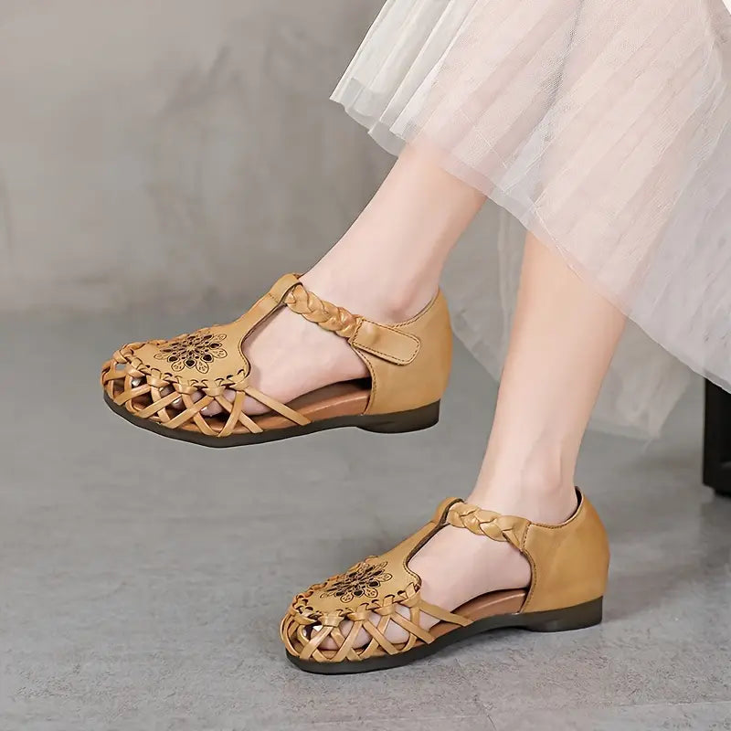 Elegant Women's New Genuine Cowhide Casual Korean Version Low Top Pointed Toe Buckle Flat Soft Bottom Soft Surface Forest Style Hand-woven Sandals